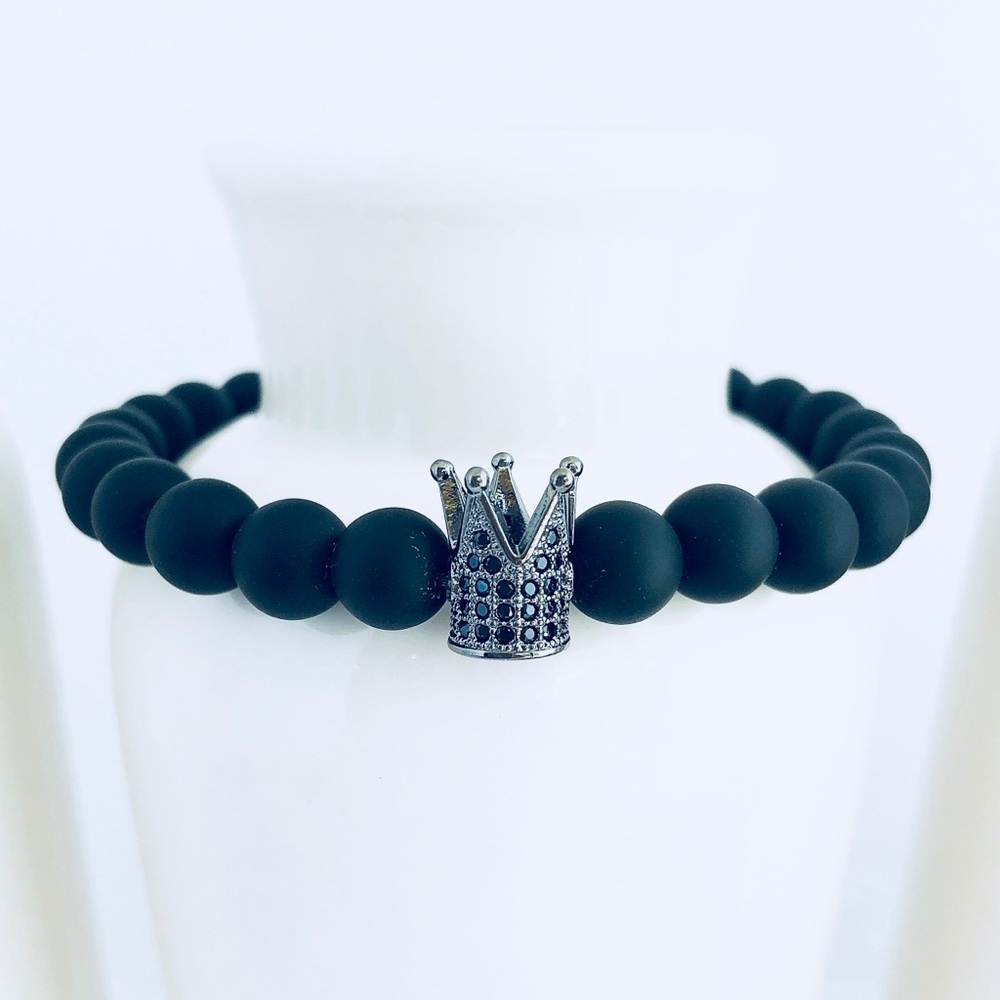 COUPLES | King & Queen Beaded Bracelets - Picture 4 of 7